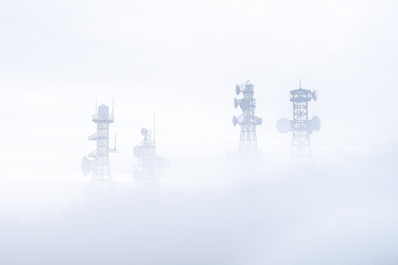 radio-towers-7432394_1280